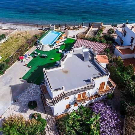 Villa Silvia กาสเตลดัชเชีย ภายนอก รูปภาพ