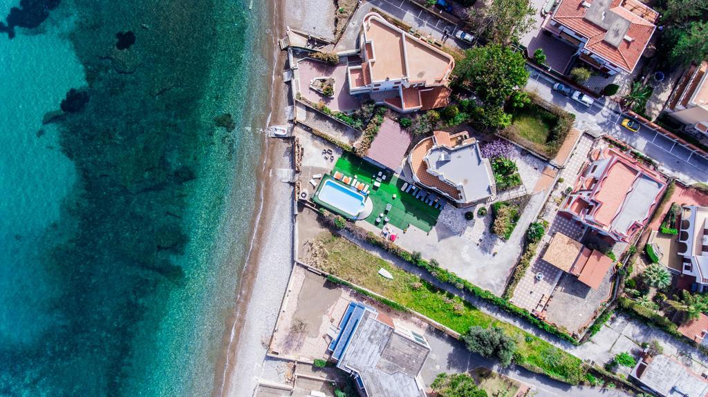 Villa Silvia กาสเตลดัชเชีย ภายนอก รูปภาพ