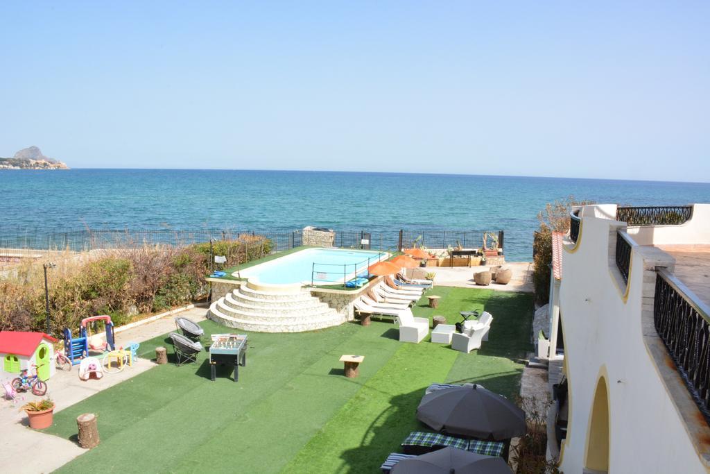 Villa Silvia กาสเตลดัชเชีย ภายนอก รูปภาพ